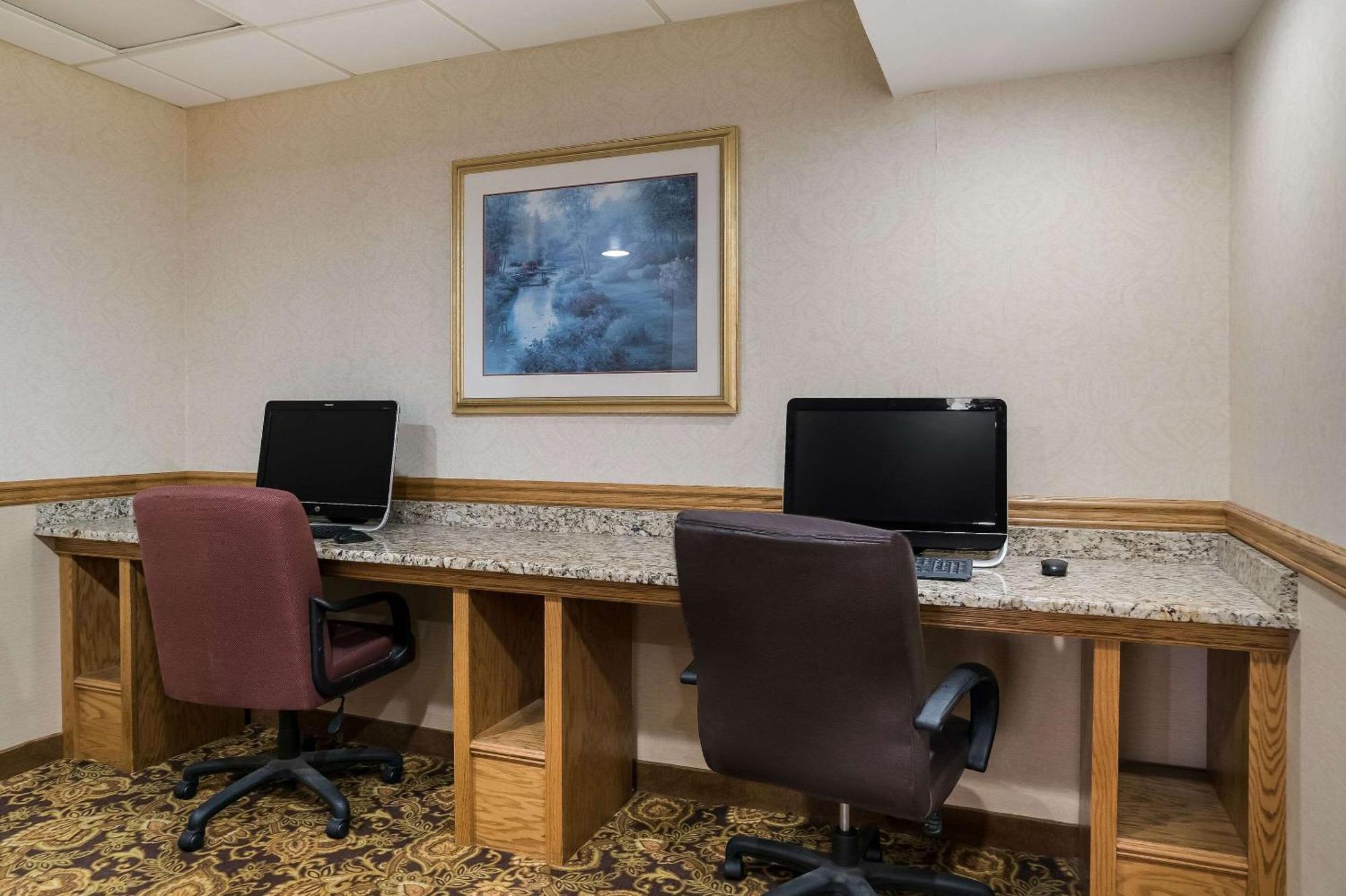 סגינאו Quality Inn & Suites מראה חיצוני תמונה
