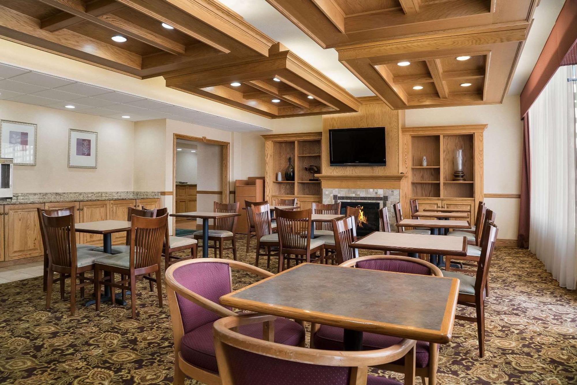 סגינאו Quality Inn & Suites מראה חיצוני תמונה