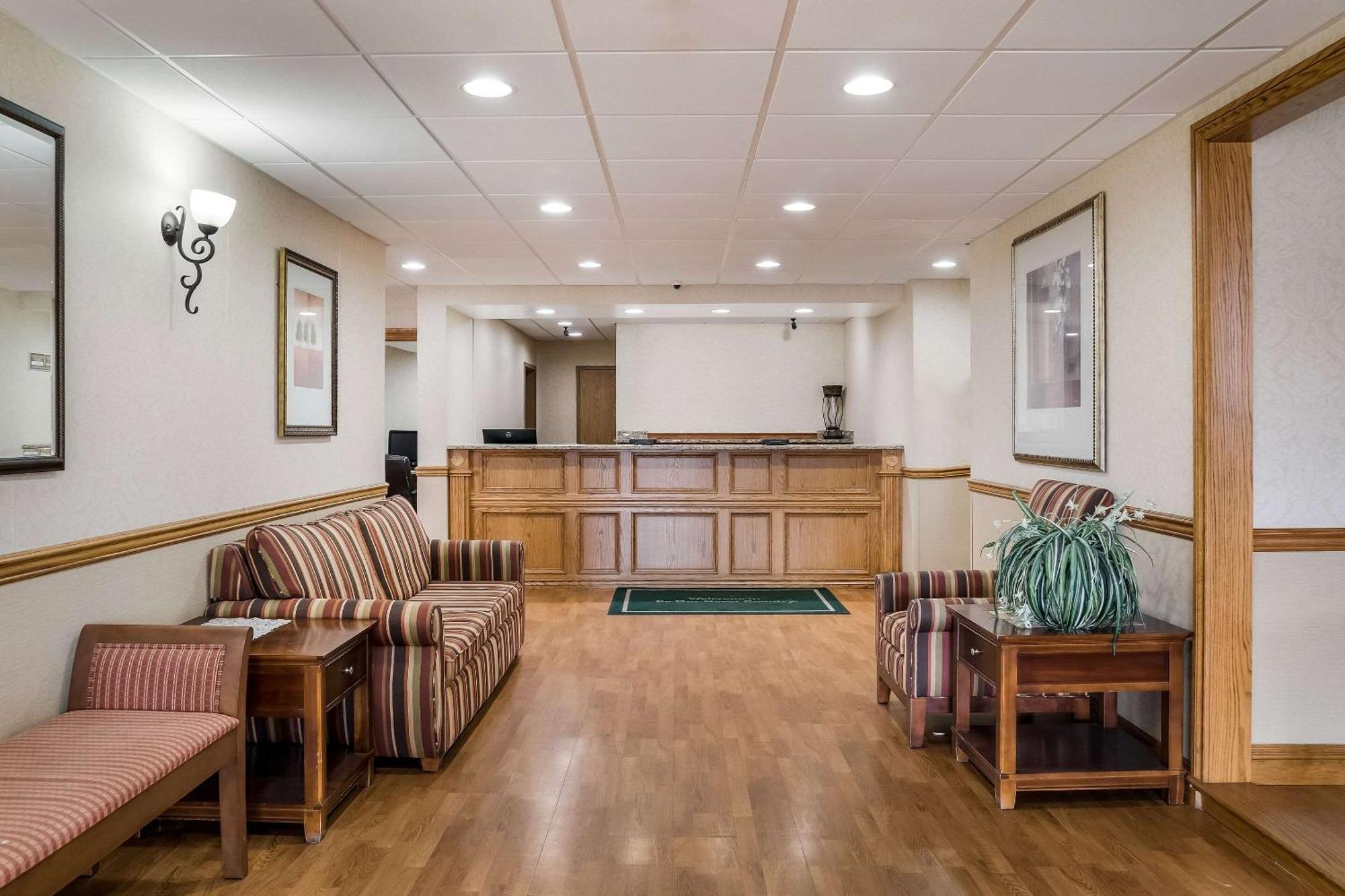 סגינאו Quality Inn & Suites מראה חיצוני תמונה
