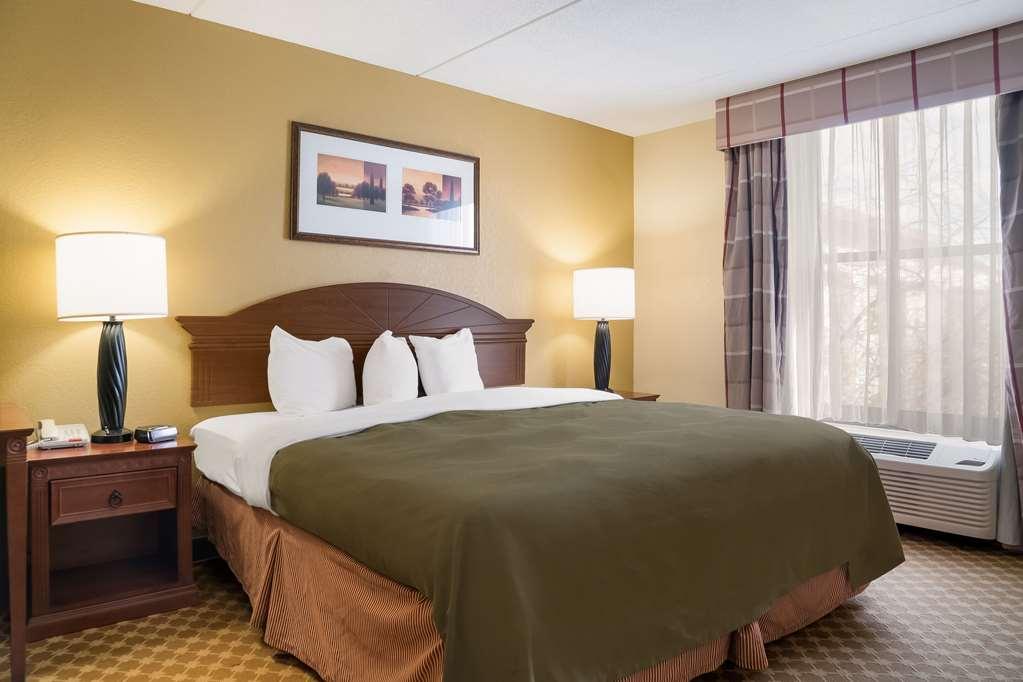 סגינאו Quality Inn & Suites חדר תמונה
