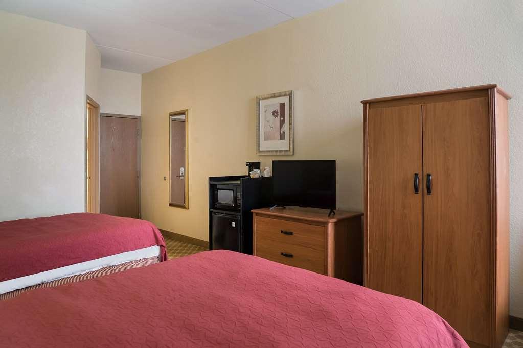 סגינאו Quality Inn & Suites חדר תמונה