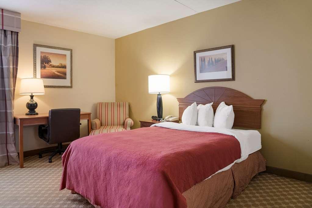 סגינאו Quality Inn & Suites חדר תמונה