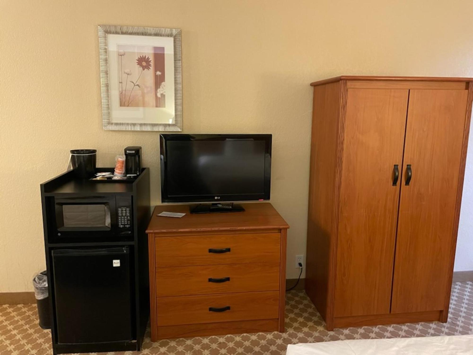 סגינאו Quality Inn & Suites מראה חיצוני תמונה